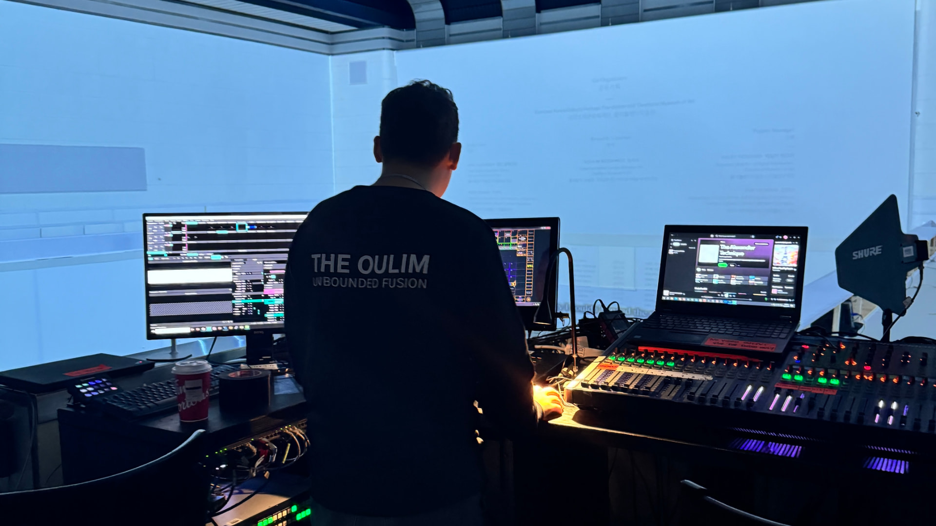 The Oulim on-site event operations and bilingual support desk in Toronto